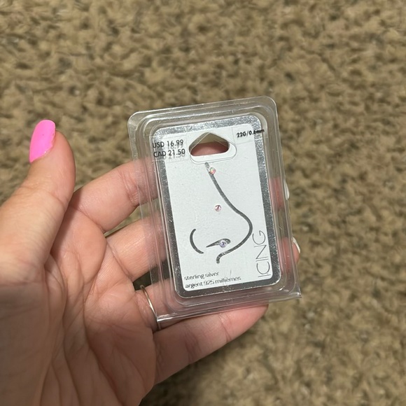 Nose studs - Picture 3 of 6